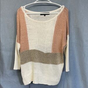 Contemporaine by Simons salmon/gold Knit Sweater size medium